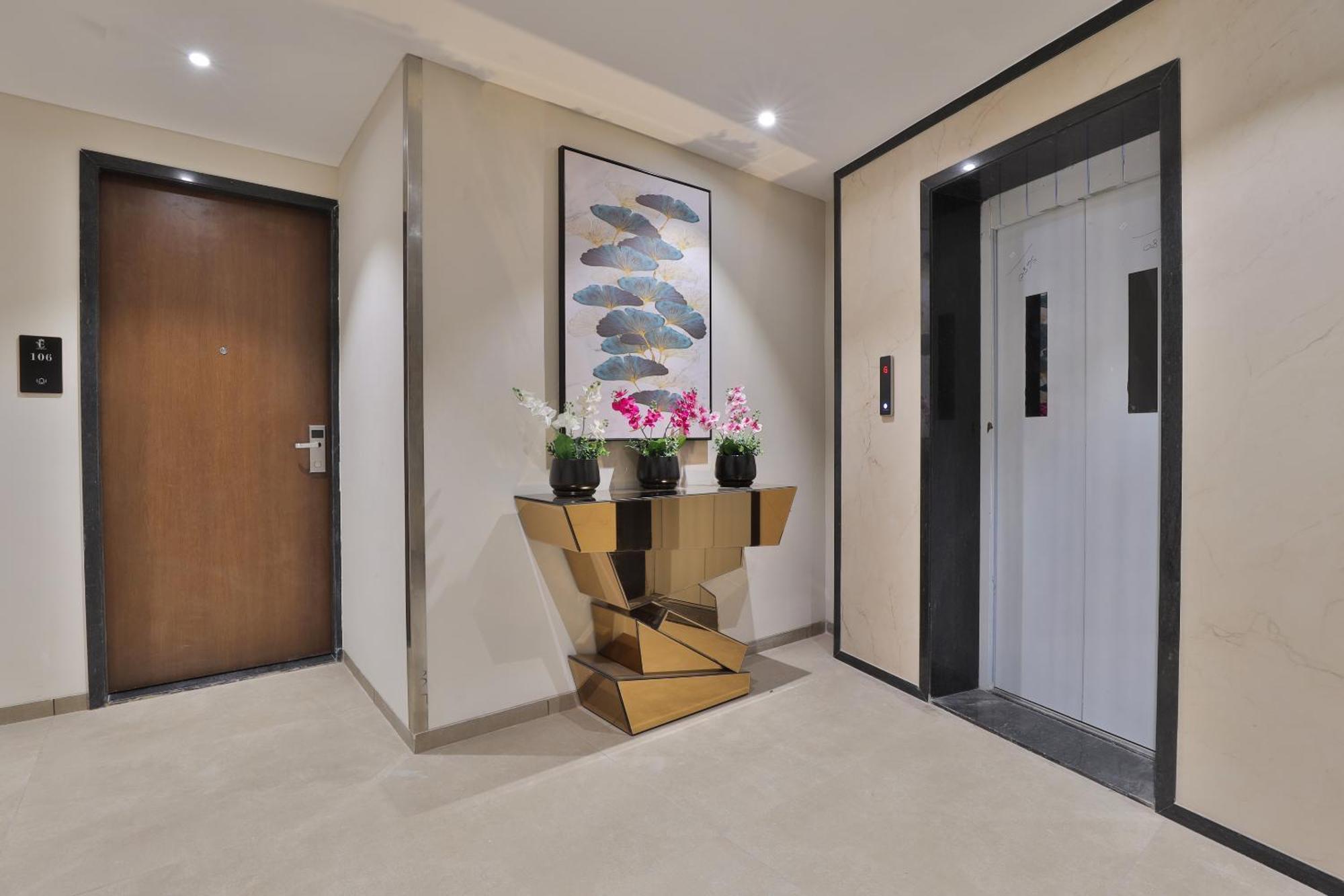 Hotel Elements Surat Zewnętrze zdjęcie
