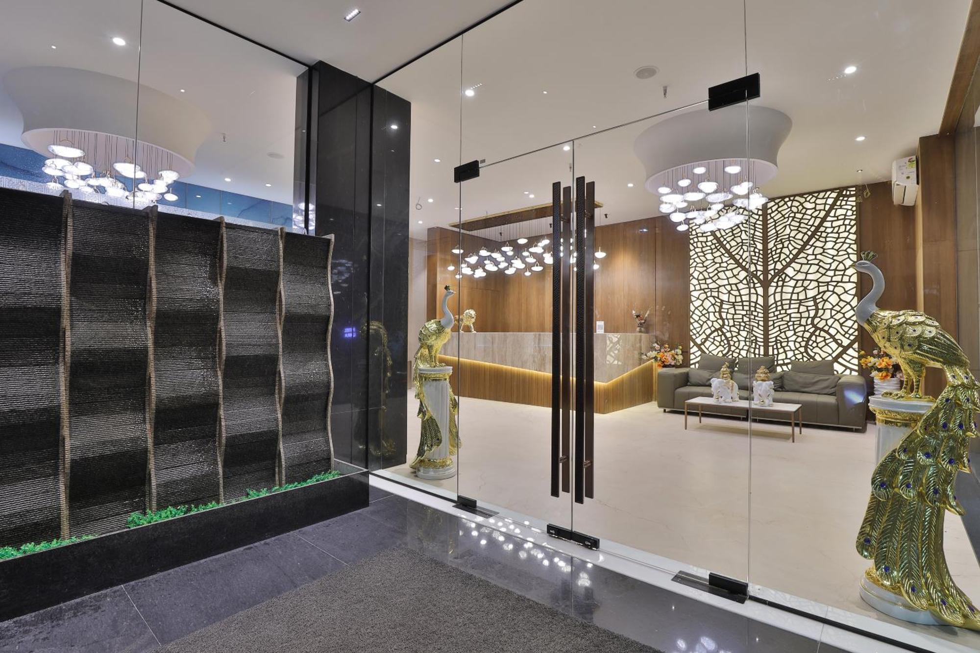 Hotel Elements Surat Zewnętrze zdjęcie
