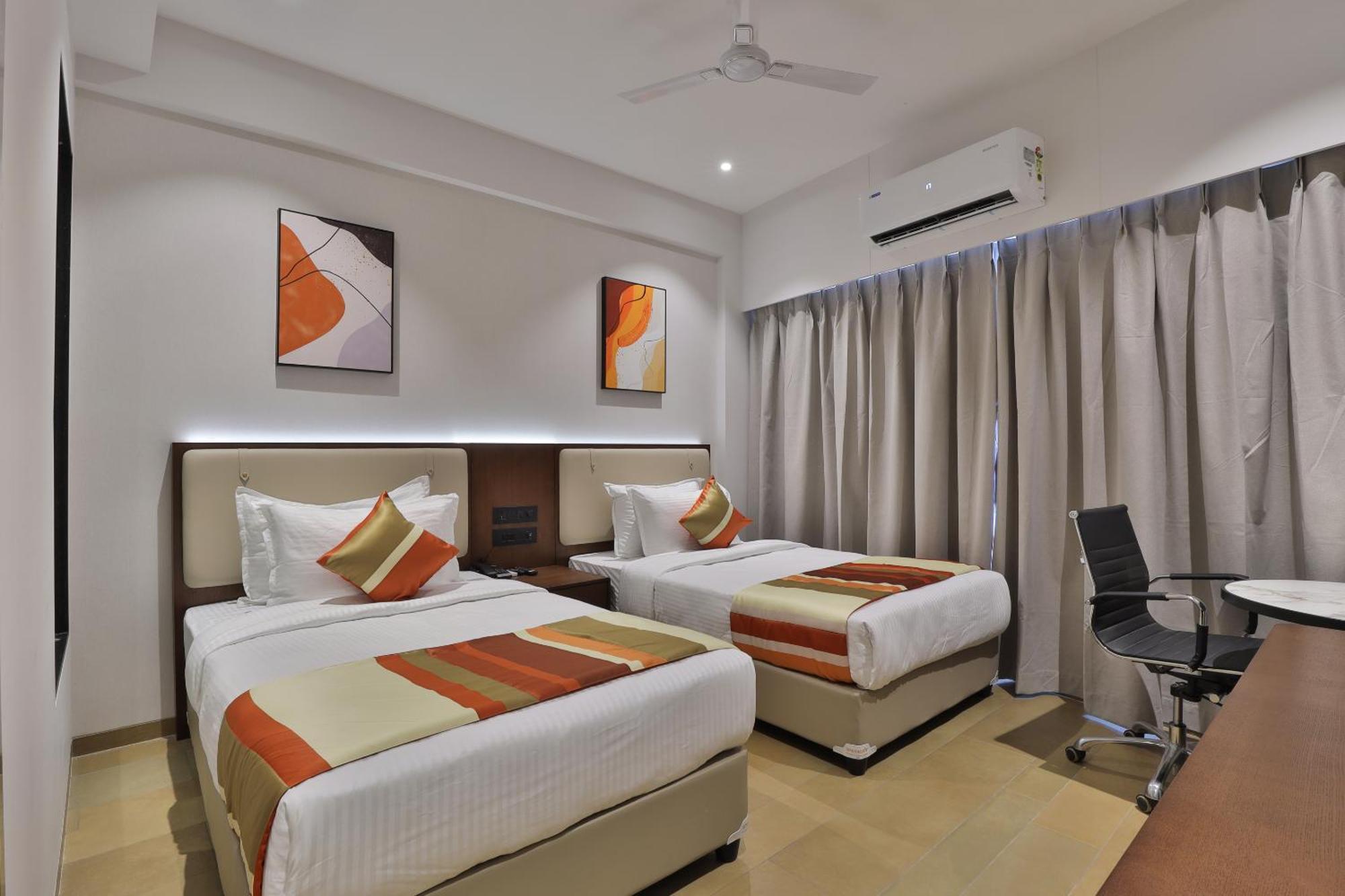 Hotel Elements Surat Zewnętrze zdjęcie