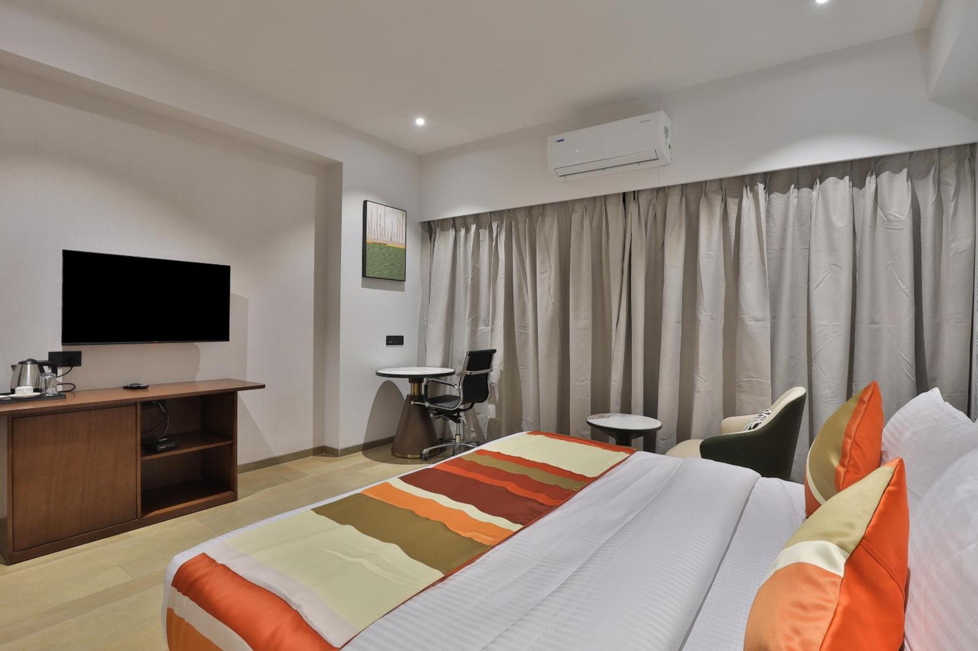 Hotel Elements Surat Zewnętrze zdjęcie